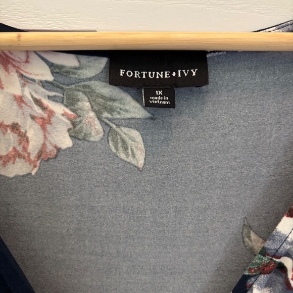 Fortune + Ivy Irene Faux Wrap Brushed Knit Maxi Dress.  Size IX - Picture 4 of 6